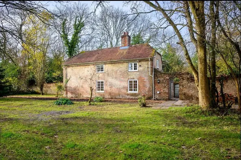 The Retreat New Forest, Hinton Christchurch  United Kingdom